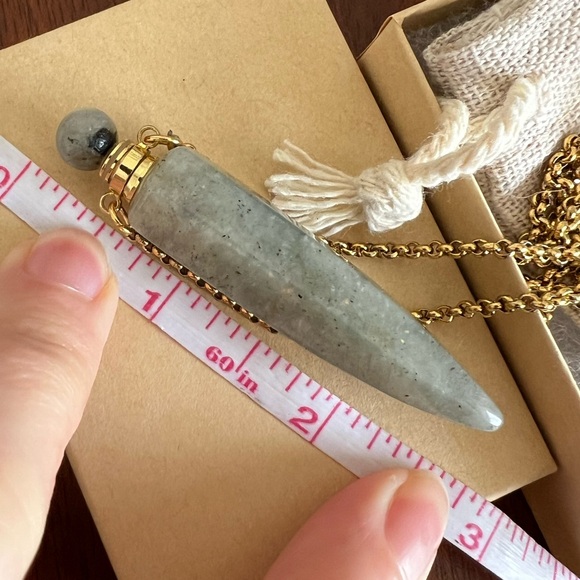 NIB Labradorite Perfume Amulet Pendant Necklace - Picture 13 of 15